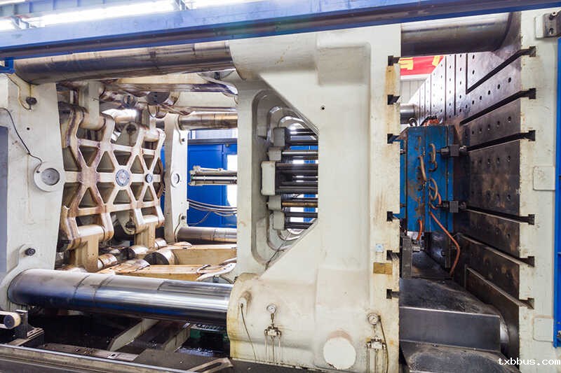 全自动注塑机(图2)