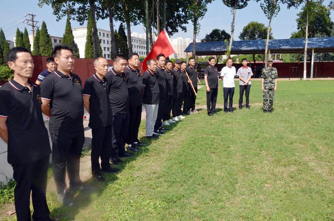 致敬最可爱的人！ 向人民子弟兵致敬 | 公司“八一”建军节走访慰问武警官兵(图3)